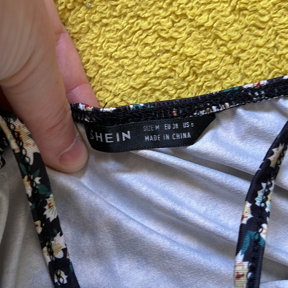 Summer flower dress - Picture 4 of 4